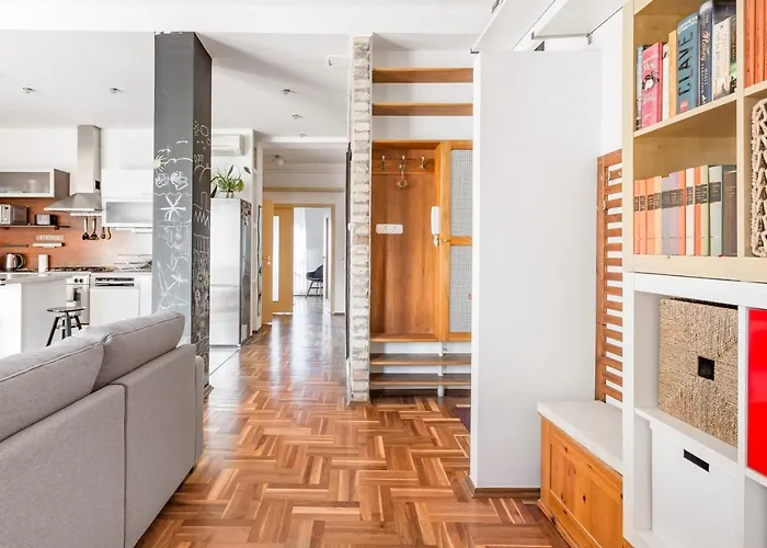 Relax Into Loft Living At A Light-filled Escape