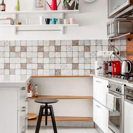 Relax Into Loft Living At A Light-filled Escape